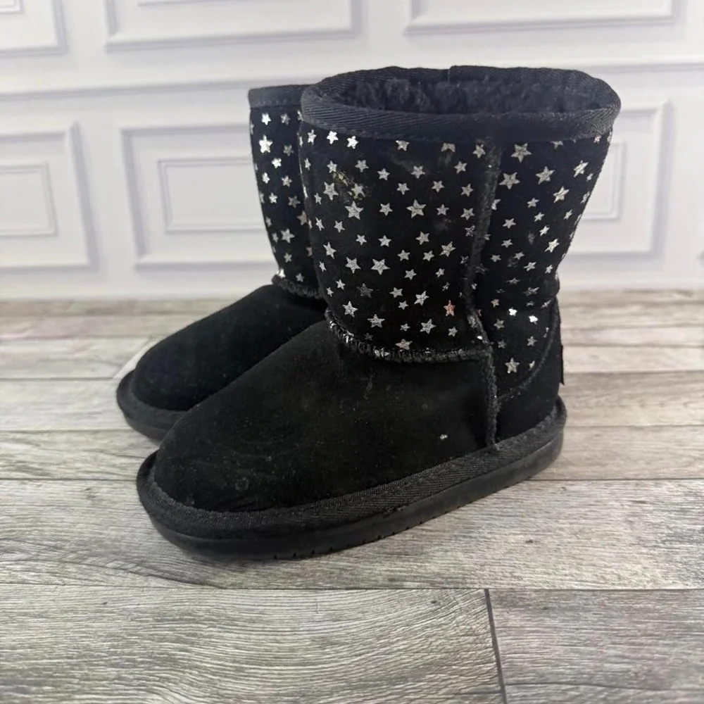 Koolaburra by UGG black boots with silver star pattern